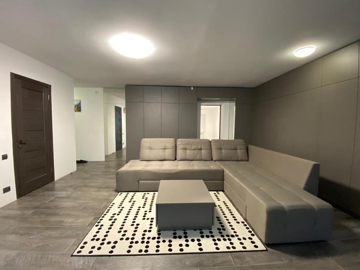 Most City Area Center Charming Apartment Dnipro Exterior photo