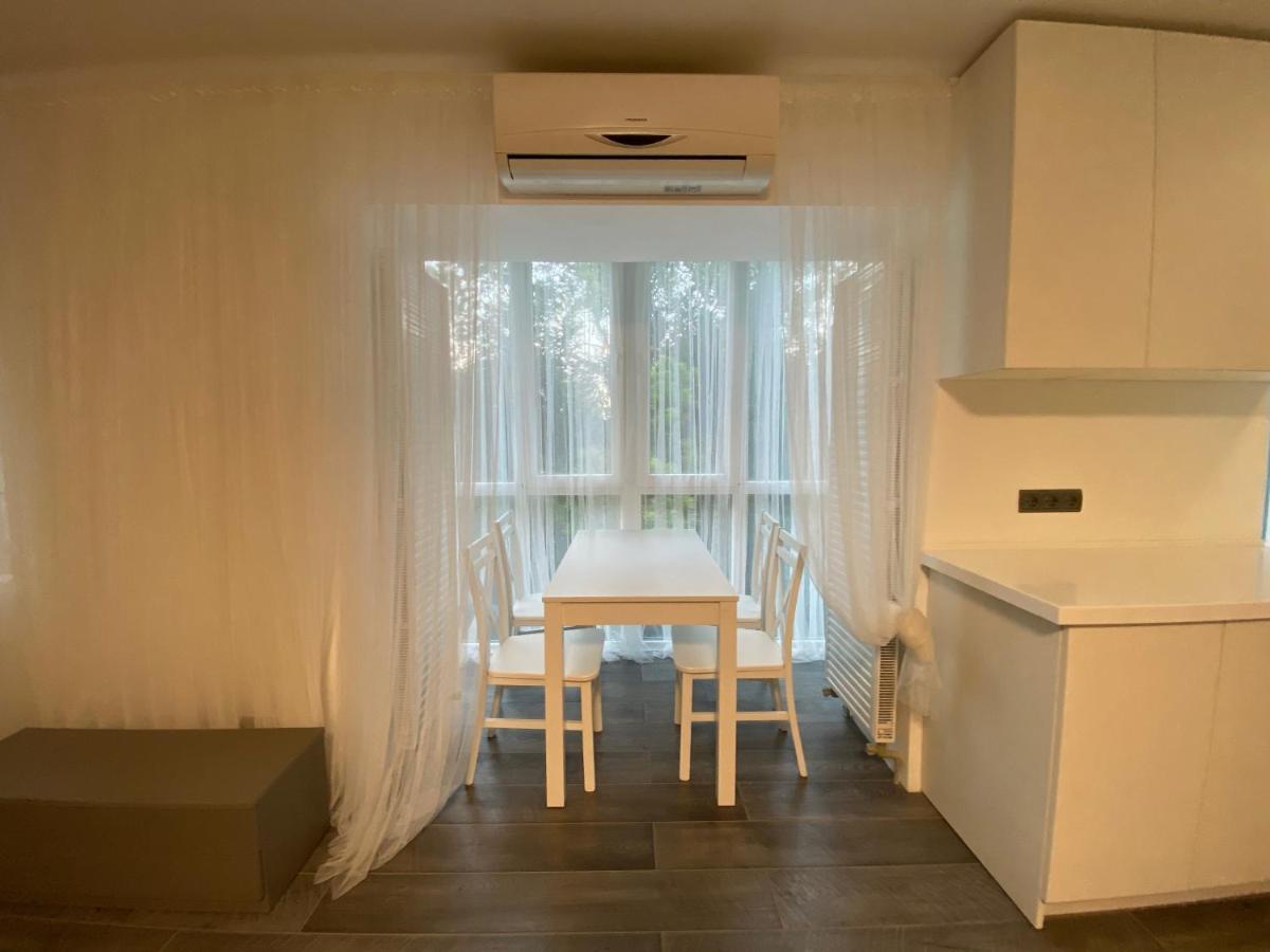 Most City Area Center Charming Apartment Dnipro Exterior photo